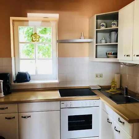 Gaststaette & Schinkenkrug Värdshus *