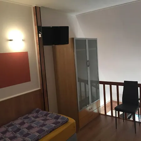 Gaststaette & Schinkenkrug Värdshus Hinrichshagen (Rostock)